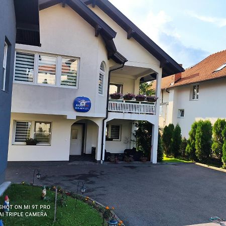 Apartments Airport Inn Dubrave Gornje Εξωτερικό φωτογραφία