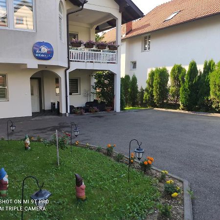 Apartments Airport Inn Dubrave Gornje Εξωτερικό φωτογραφία