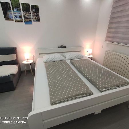 Apartments Airport Inn Dubrave Gornje Εξωτερικό φωτογραφία