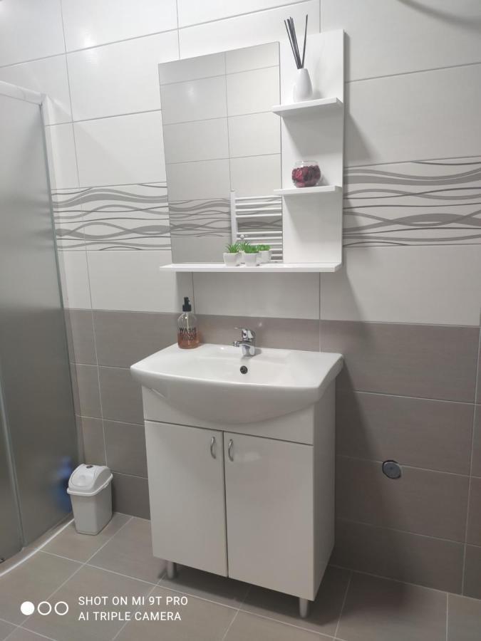 Apartments Airport Inn Dubrave Gornje Εξωτερικό φωτογραφία